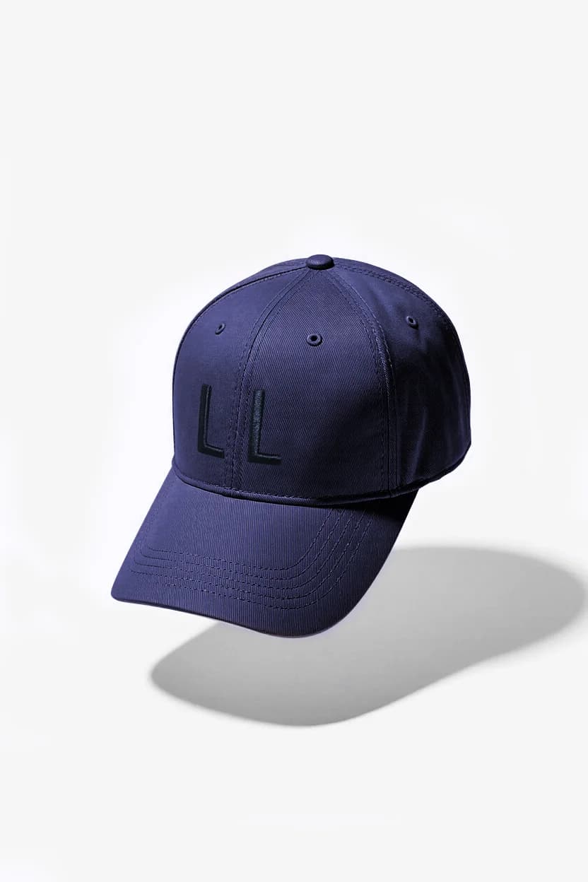 Синяя кепка LL